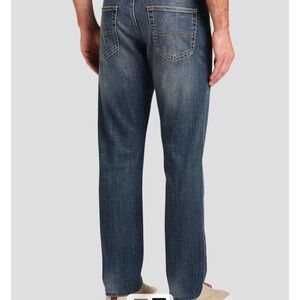 Lucky Brand
Athletic Slim 410 Classic Denim Jeans